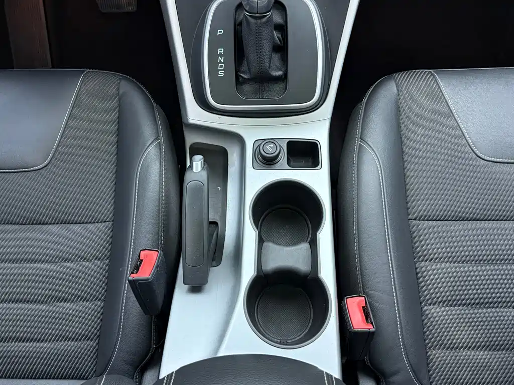 Ford Kuga 2016 — фото 14