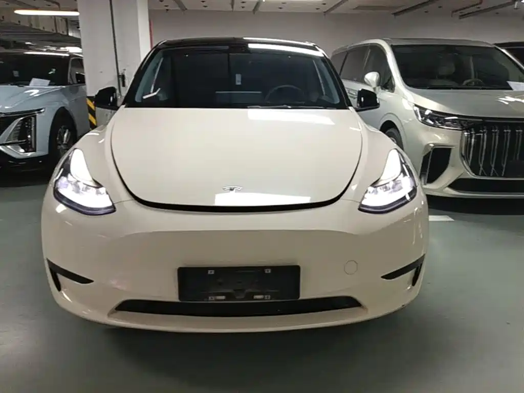 Tesla Model Y 2022 — фото 3