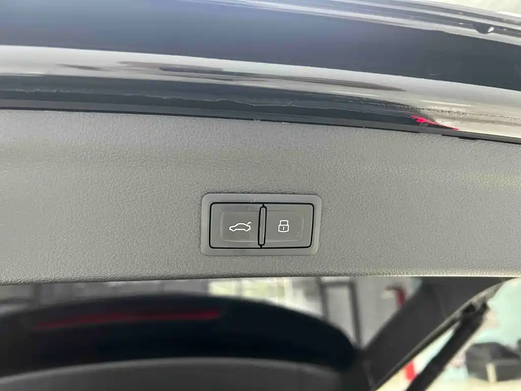 Audi Q3 2023 — фото 17