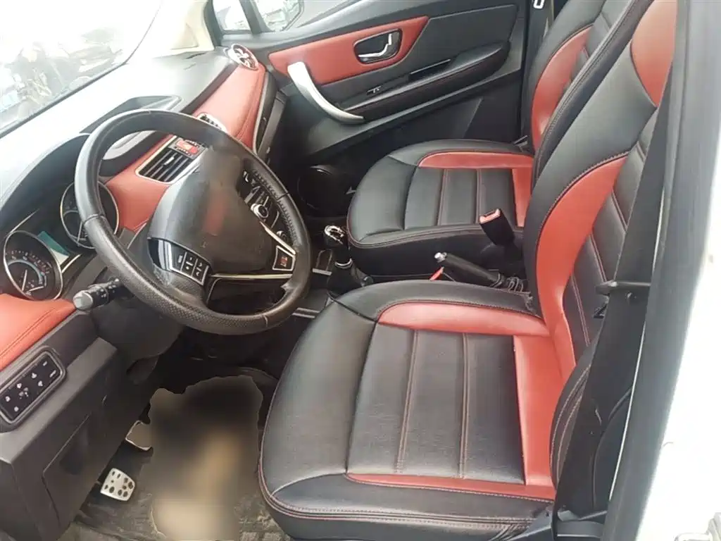Haval H1 2015 — фото 15
