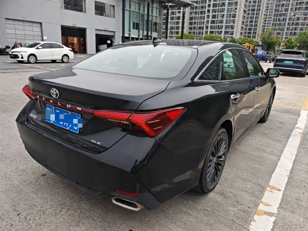 Toyota Avalon 2024 — фото 12