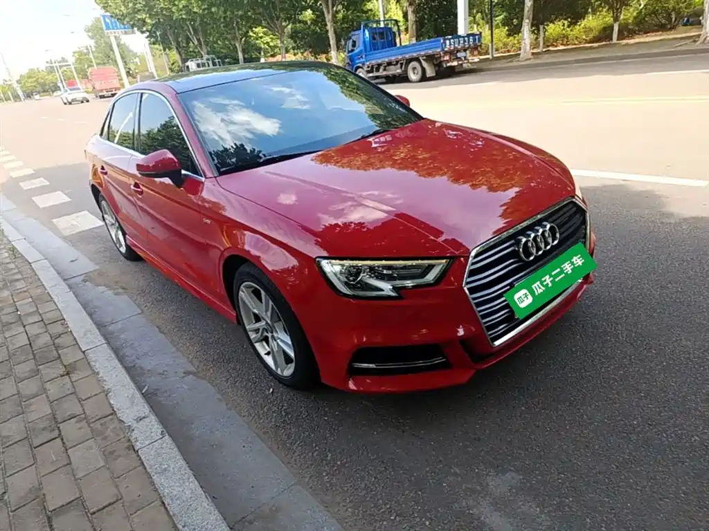 Audi A3 2018 — фото 4