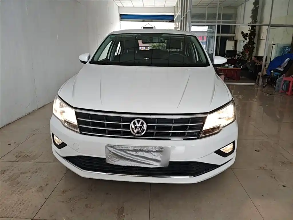 Volkswagen Jetta 2018 — фото 3