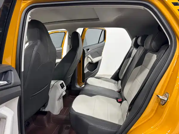Volkswagen T-Cross 2023