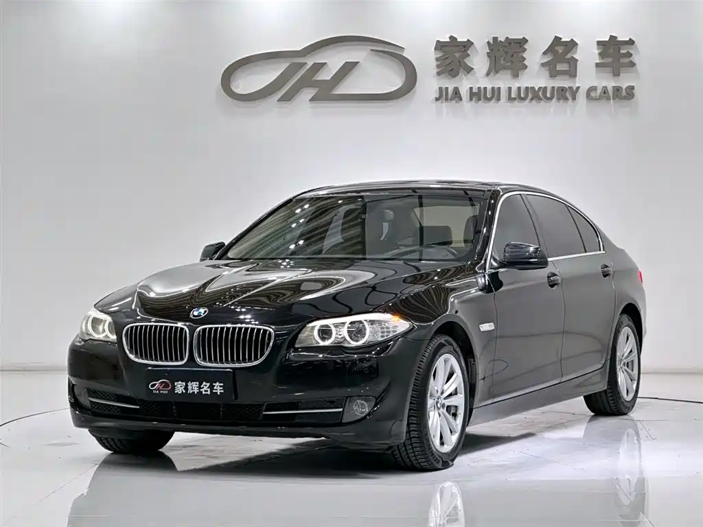 BMW 5 Series 2012 — фото 1