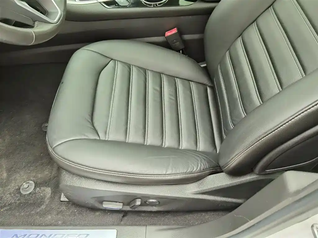 Ford Mondeo 2015 — фото 20