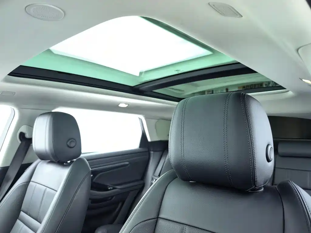 Land Rover Evoque 2022 — фото 11