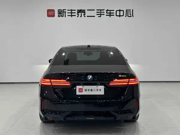 BMW 5 Series 2025