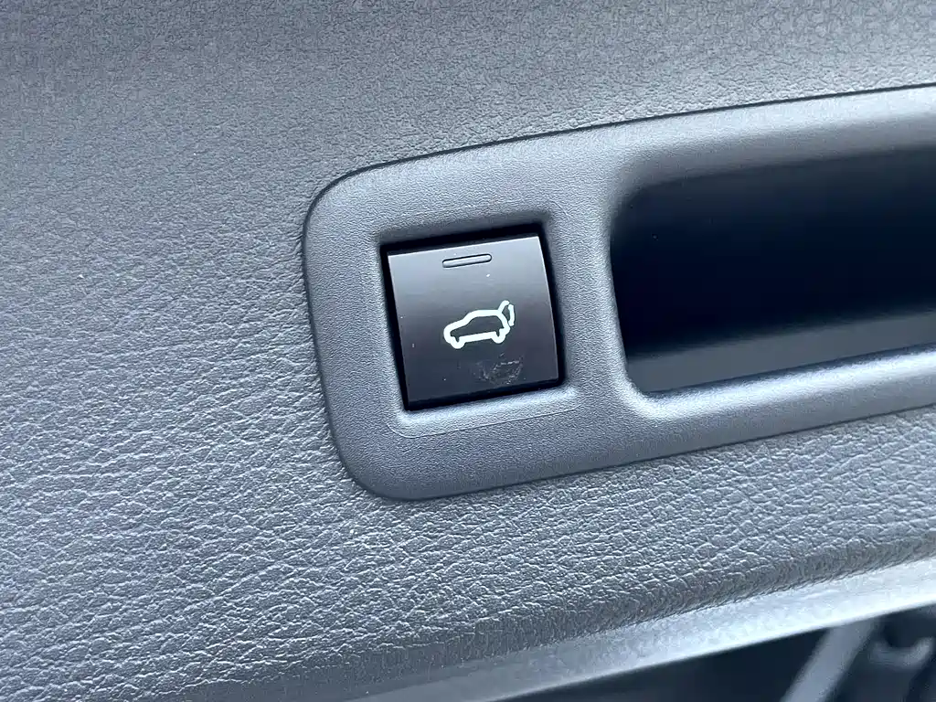 Toyota Sienna 2024 — фото 26