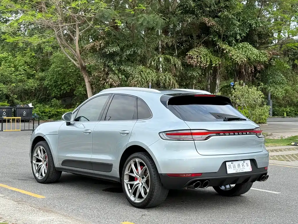 Porsche Macan 2021 — фото 10