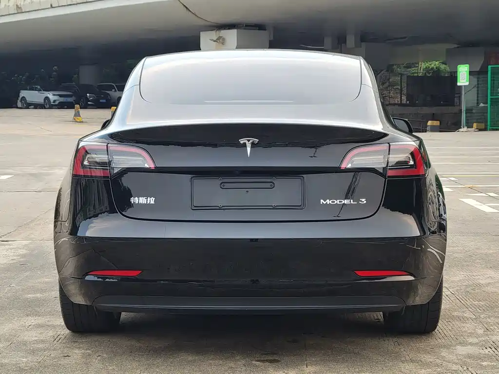 Tesla Model 3 2022 — фото 15