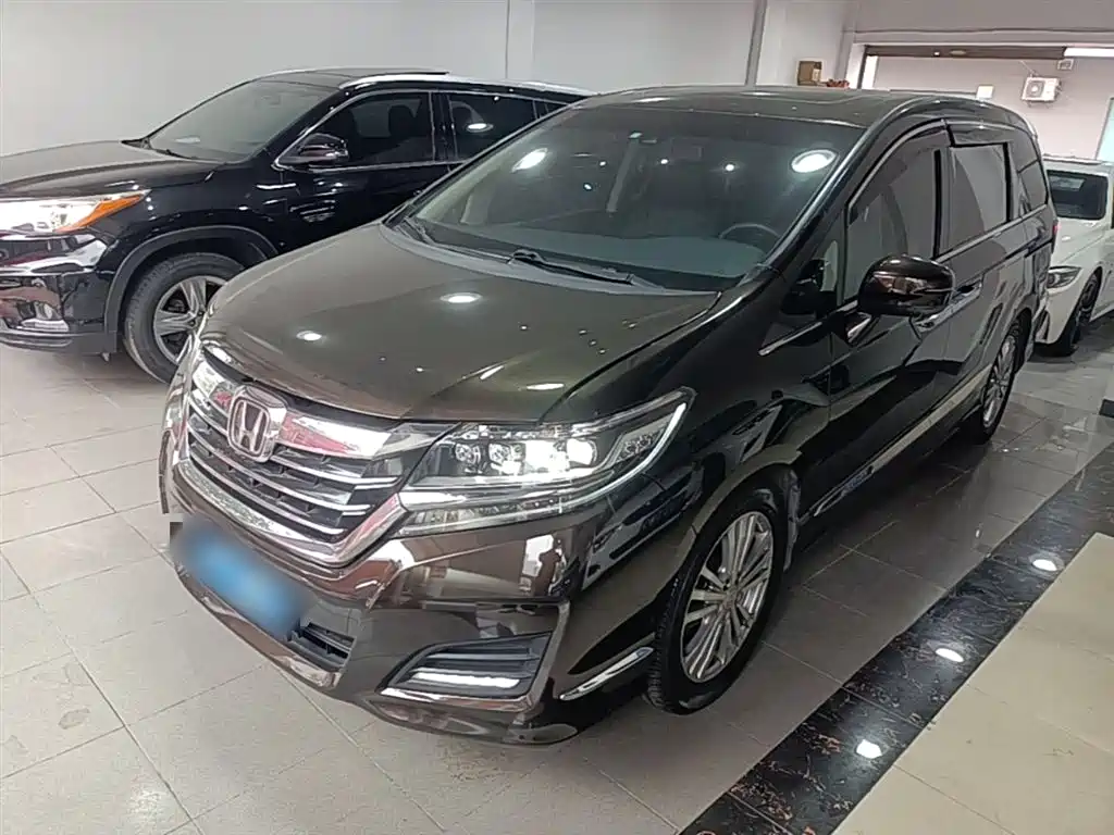Honda Elysion 2018 — фото 2