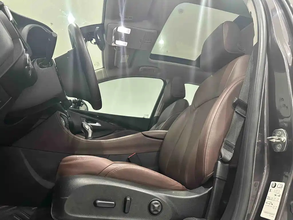 Buick Envision Plus 2019 — фото 8