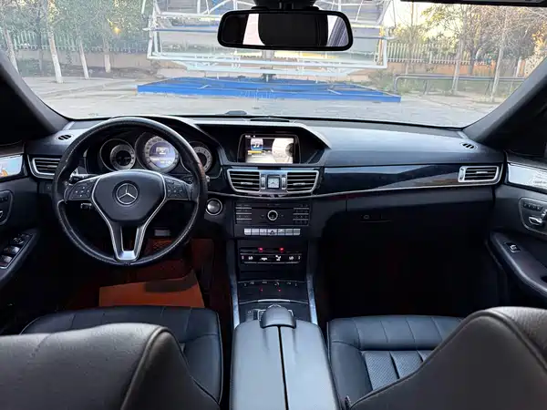 Mercedes-Benz E-Class 2016