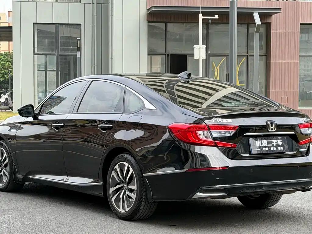Honda Accord 2020 — фото 7