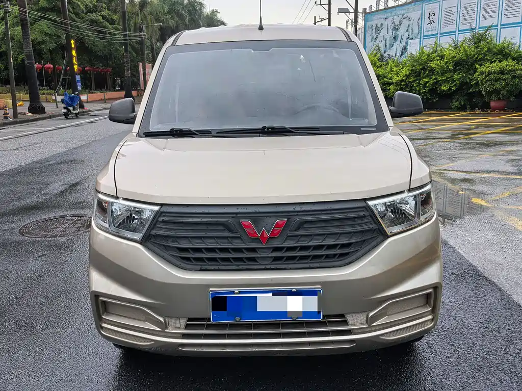 Wuling Hongguang V 2021 — фото 2