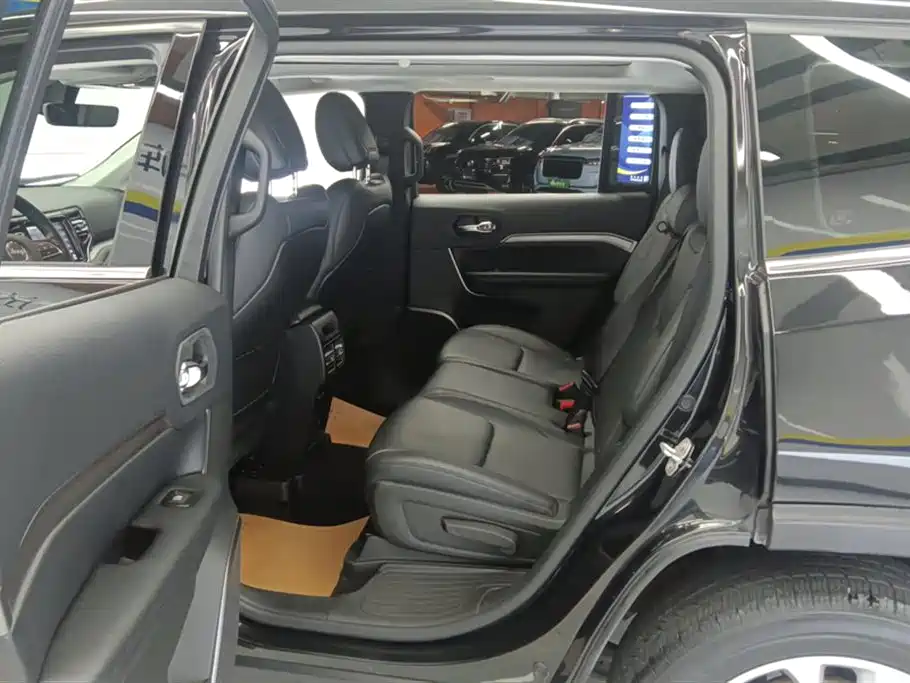 Jeep Grand Commander 2020 — фото 11