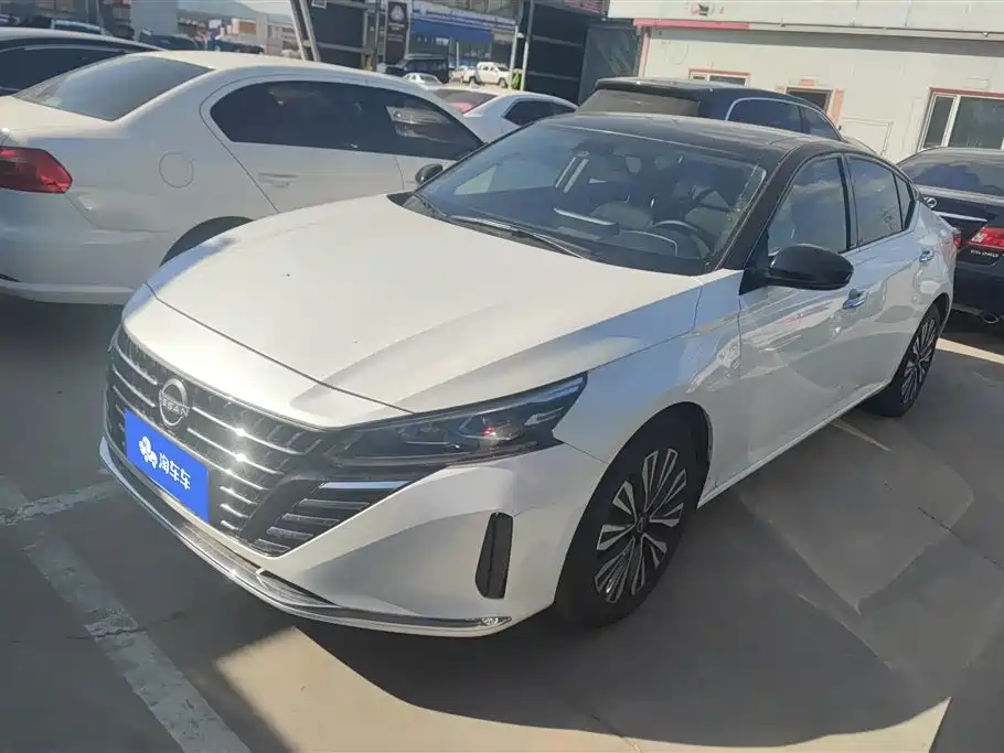 Nissan Teana 2024
