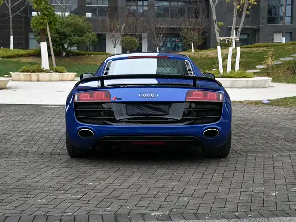 Audi R8 2012