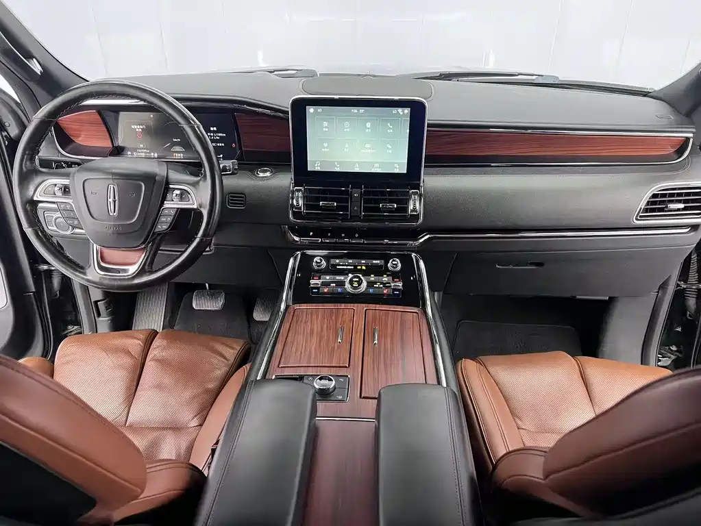 Lincoln Navigator 2019 — фото 9