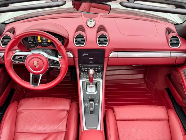Porsche 718 2016