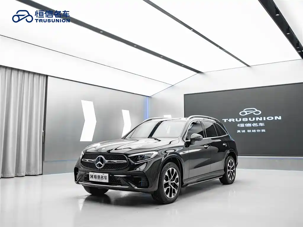 Mercedes-Benz GLC 2024 — фото 1