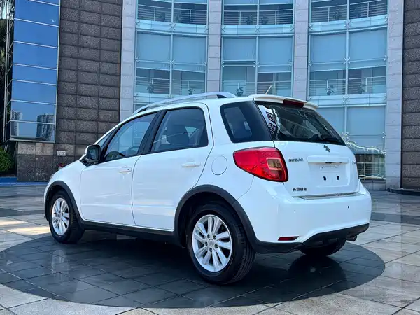 Suzuki Karma 2014