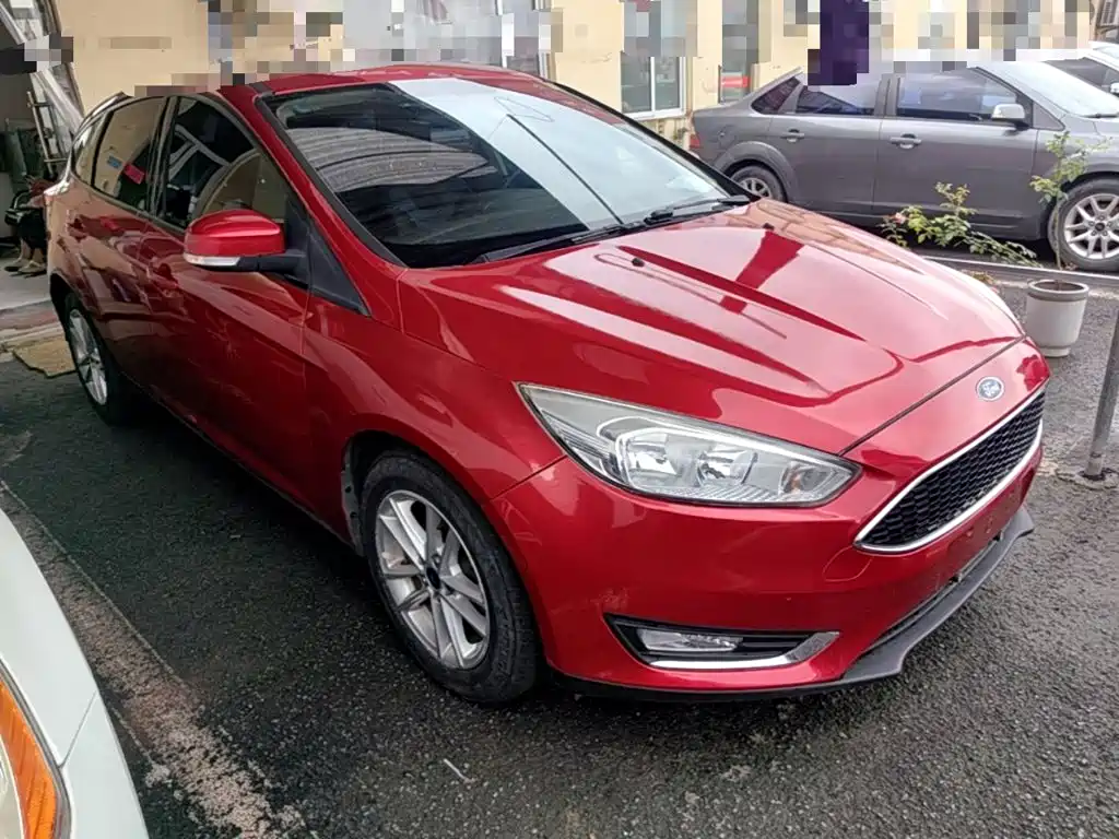 Ford Focus 2015 — фото 4
