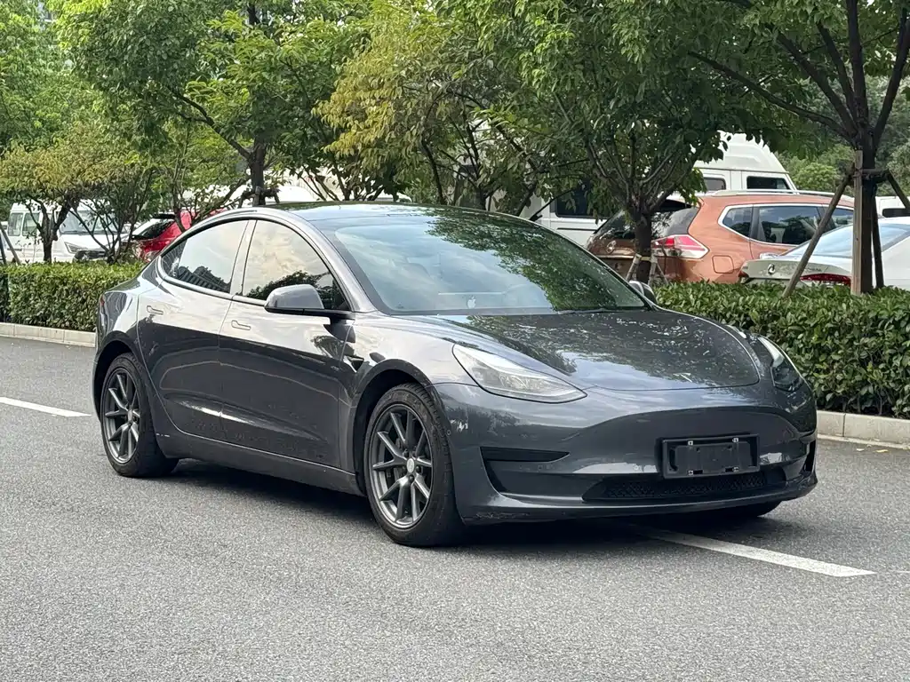 Tesla Model 3 2023 — фото 9