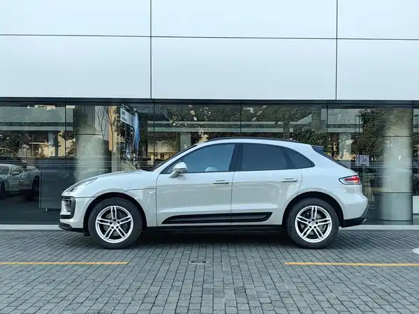 Porsche Macan 2023
