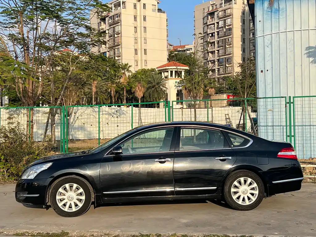 Nissan Teana 2010 — фото 3