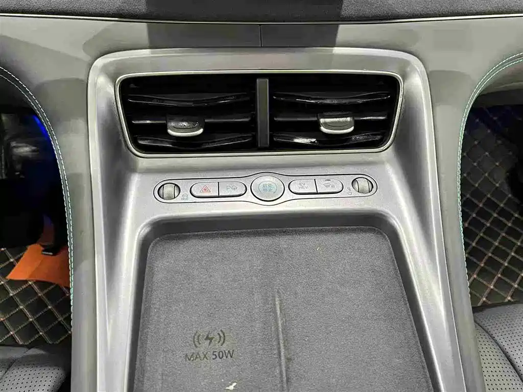 BYD Sealion 07 DM-i 2025 — фото 20
