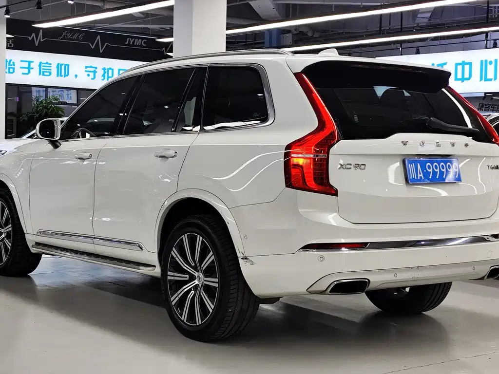 Volvo XC90 2019 — фото 11