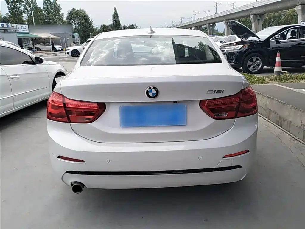 BMW 1 Series 2017 — фото 6