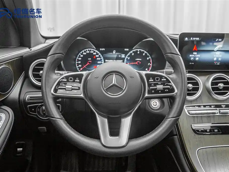 Mercedes-Benz GLC 2020 — фото 15