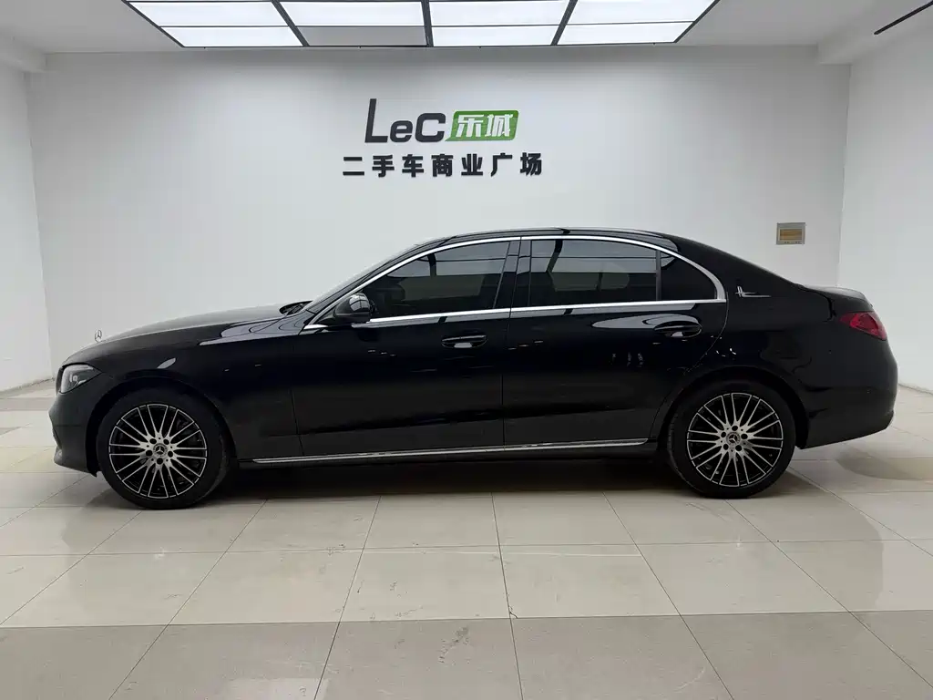 Mercedes-Benz C-Class 2022 — фото 4