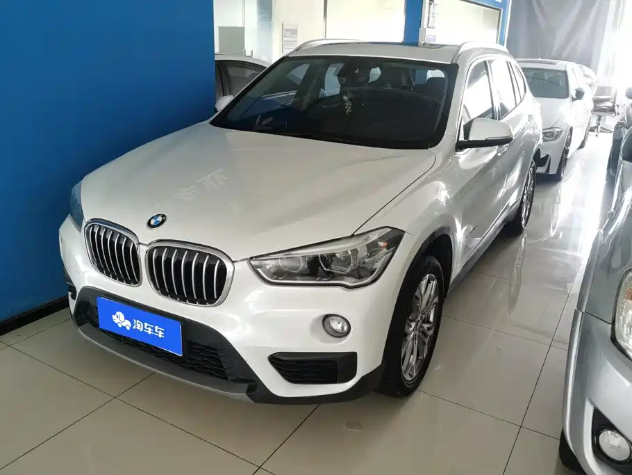 BMW X1 2018 — фото 1
