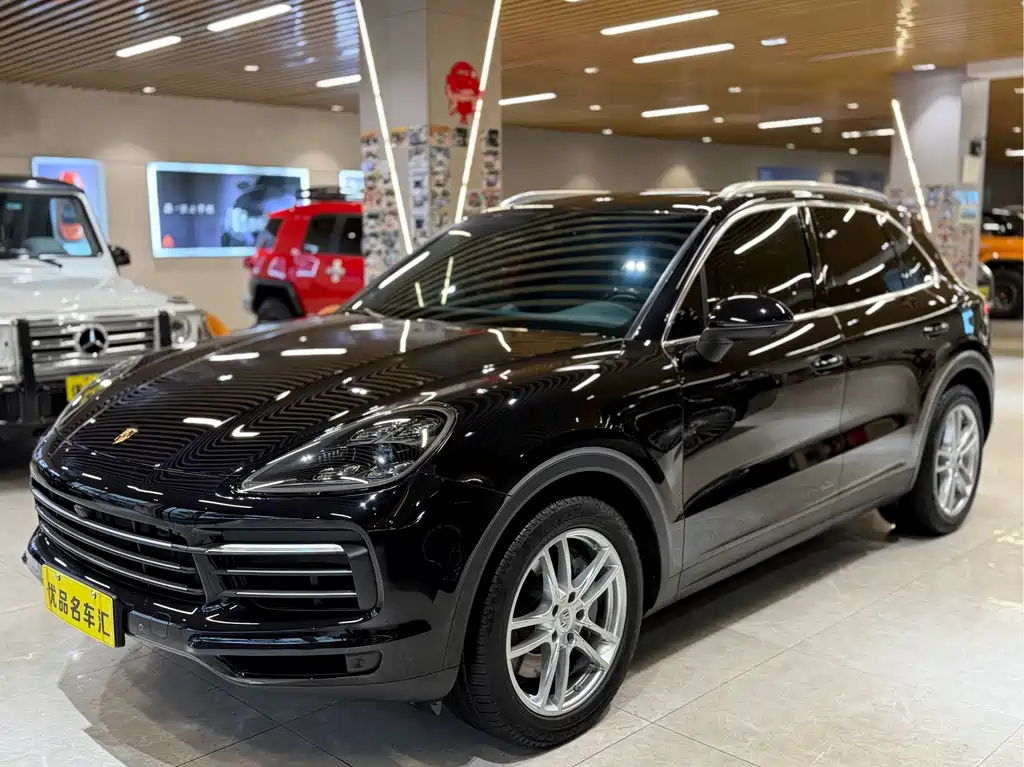 Porsche Cayenne 2018 — фото 1