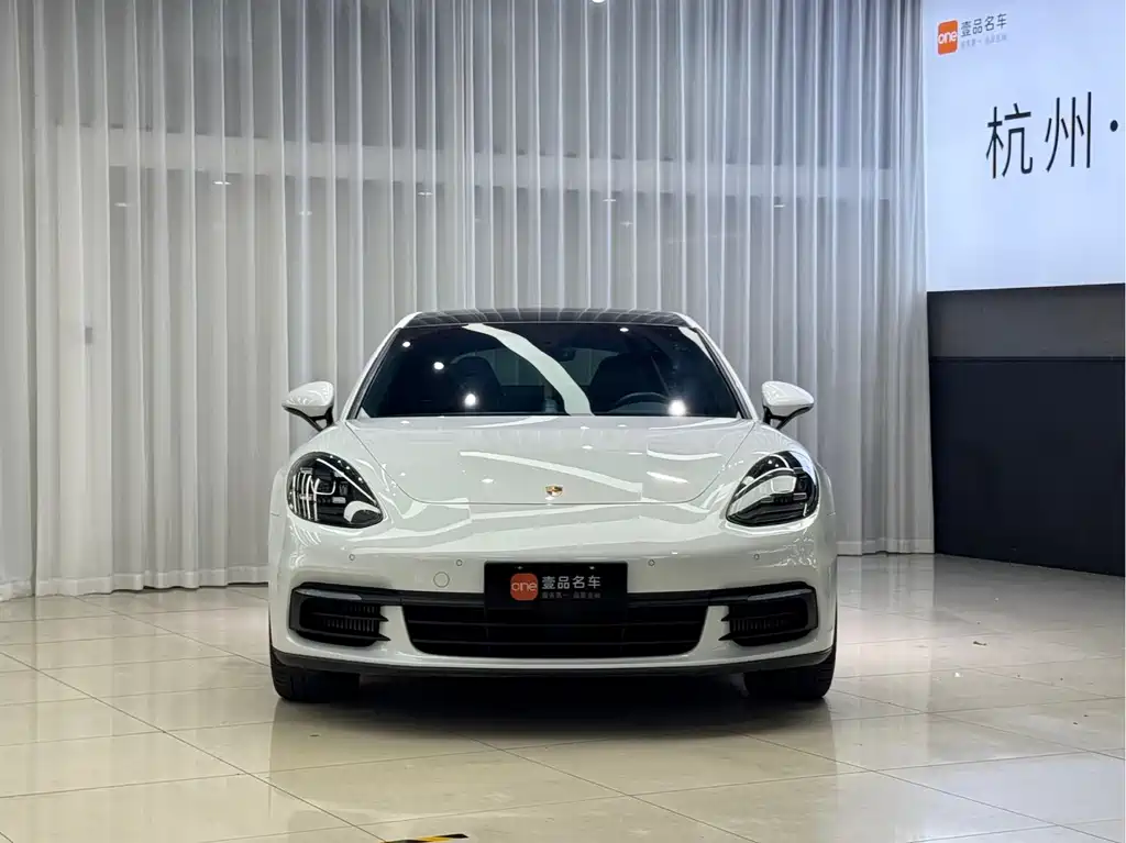 Porsche Panamera 2019 — фото 3