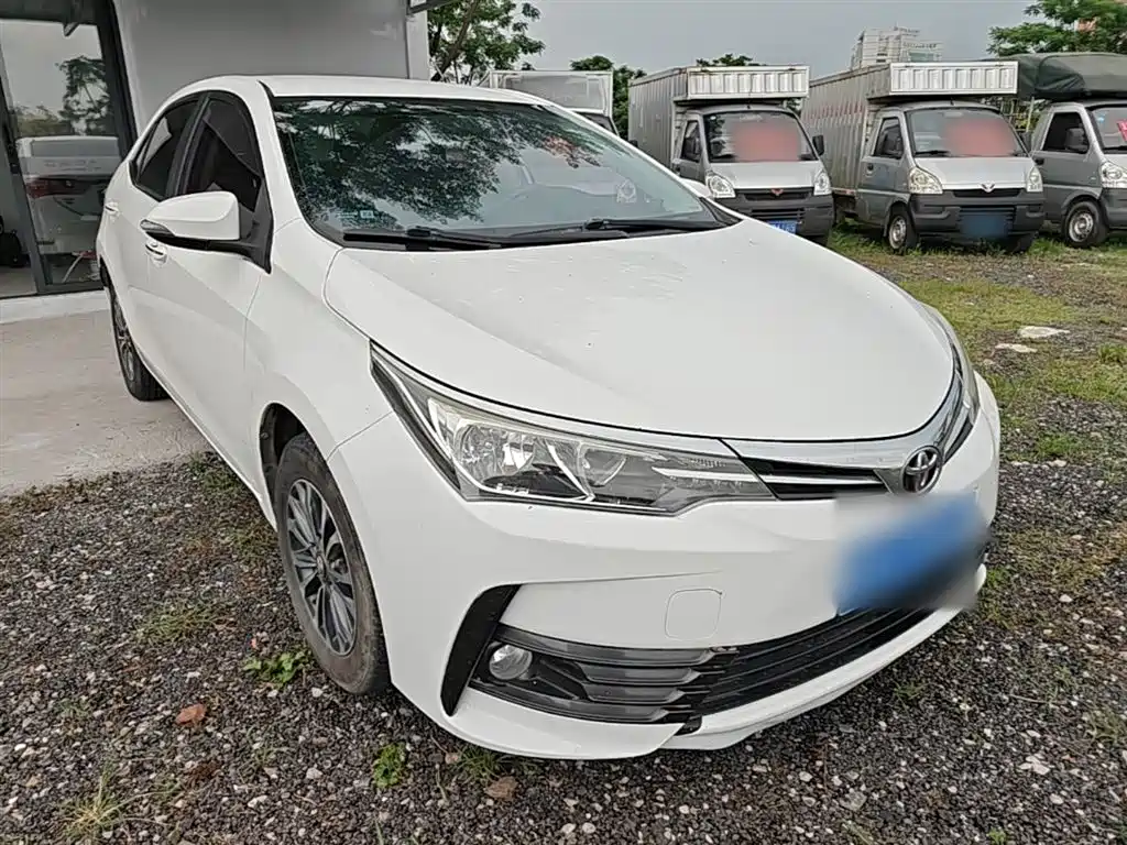 Toyota Corolla 2018 — фото 4
