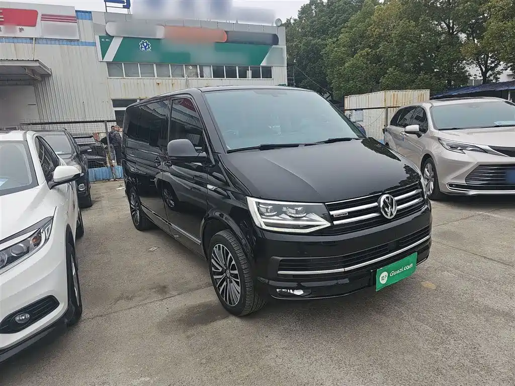 Volkswagen Multivan 2019 — фото 22