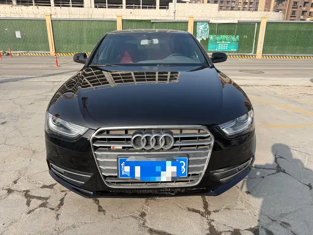 Audi A4L 2015