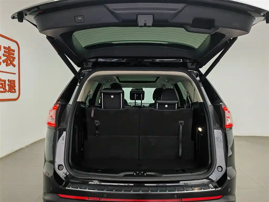 Ford Edge 2019 — фото 16