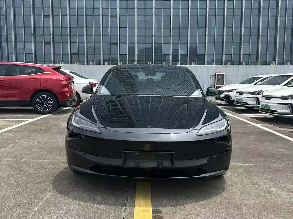 Tesla Model 3 2026
