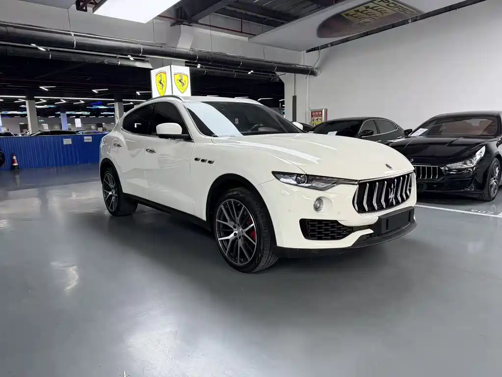 Maserati Levante 2017 — фото 3