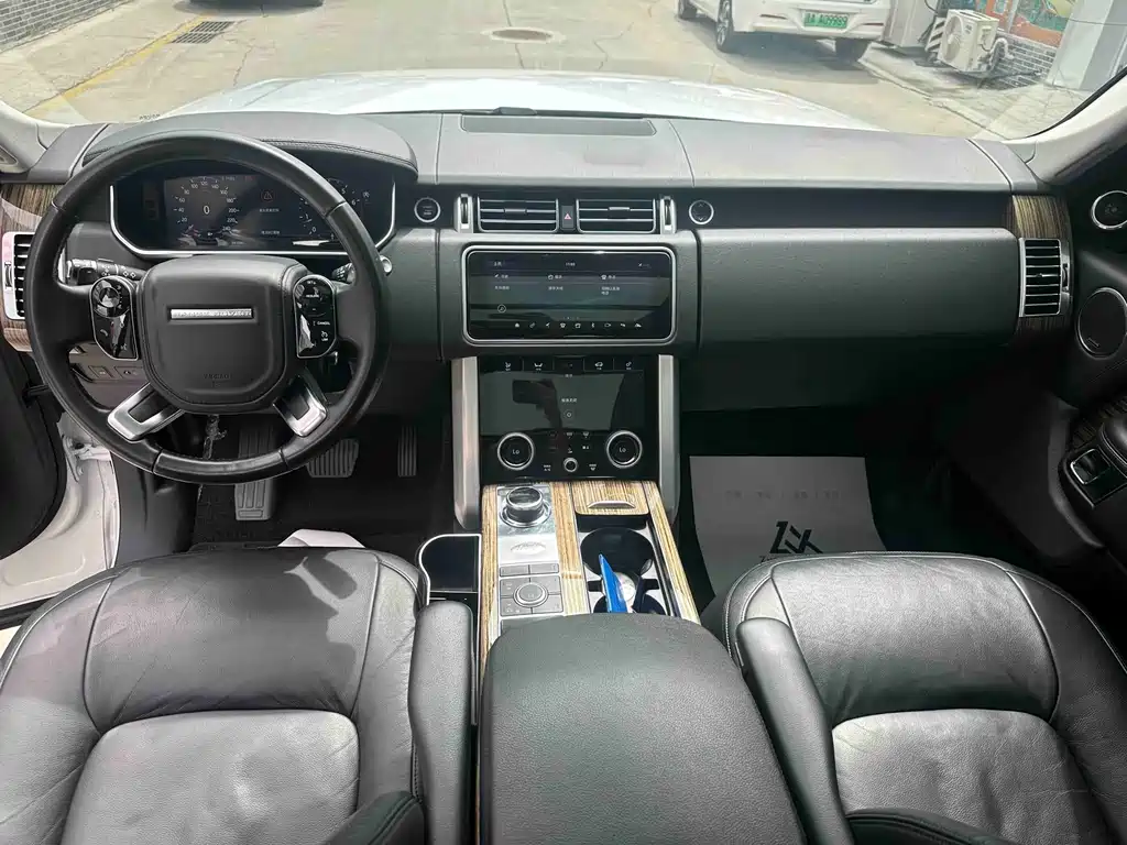 Land Rover Range Rover 2019 — фото 11