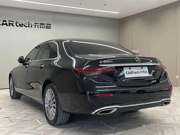 Mercedes-Benz E-Class 2021