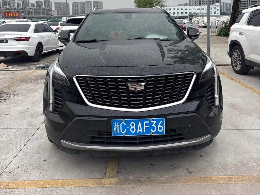 Cadillac XT4 2021 — фото 2