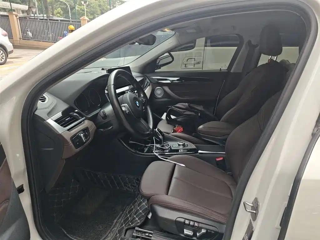 BMW X2 2022 — фото 16