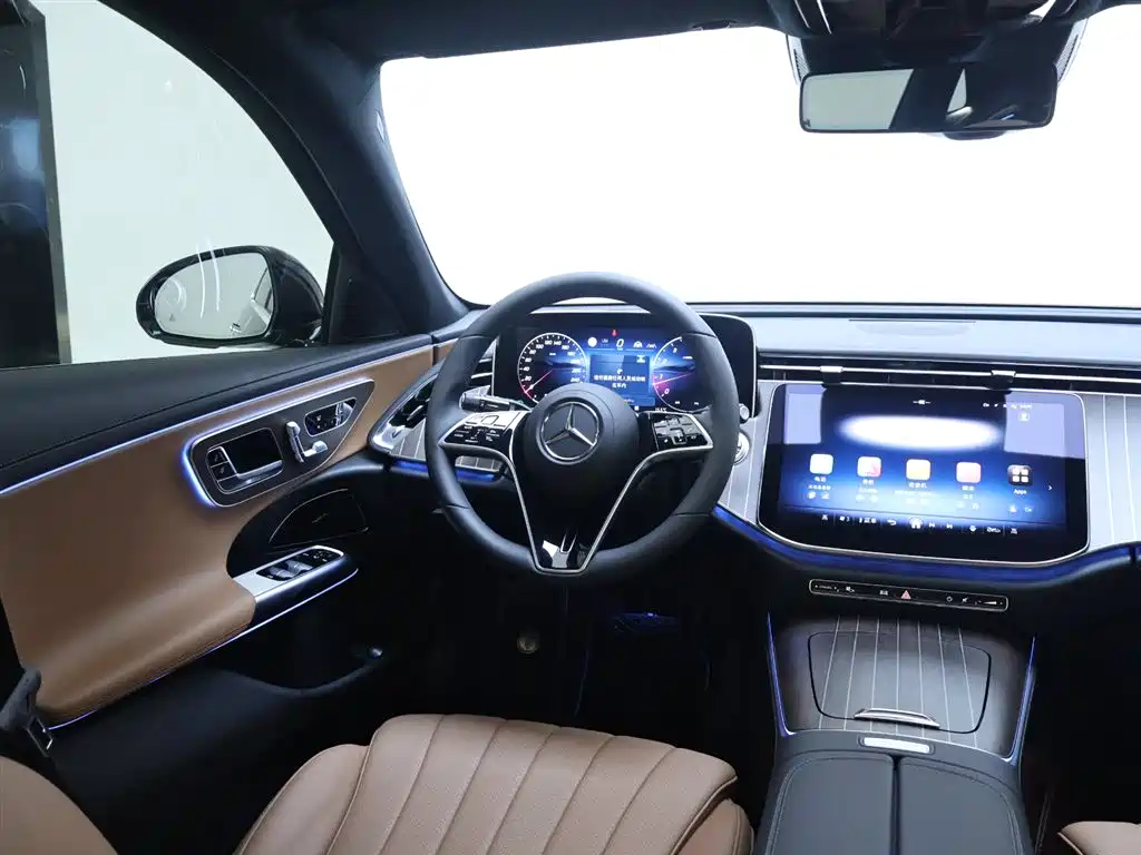 Mercedes-Benz E-Class 2024 — фото 14